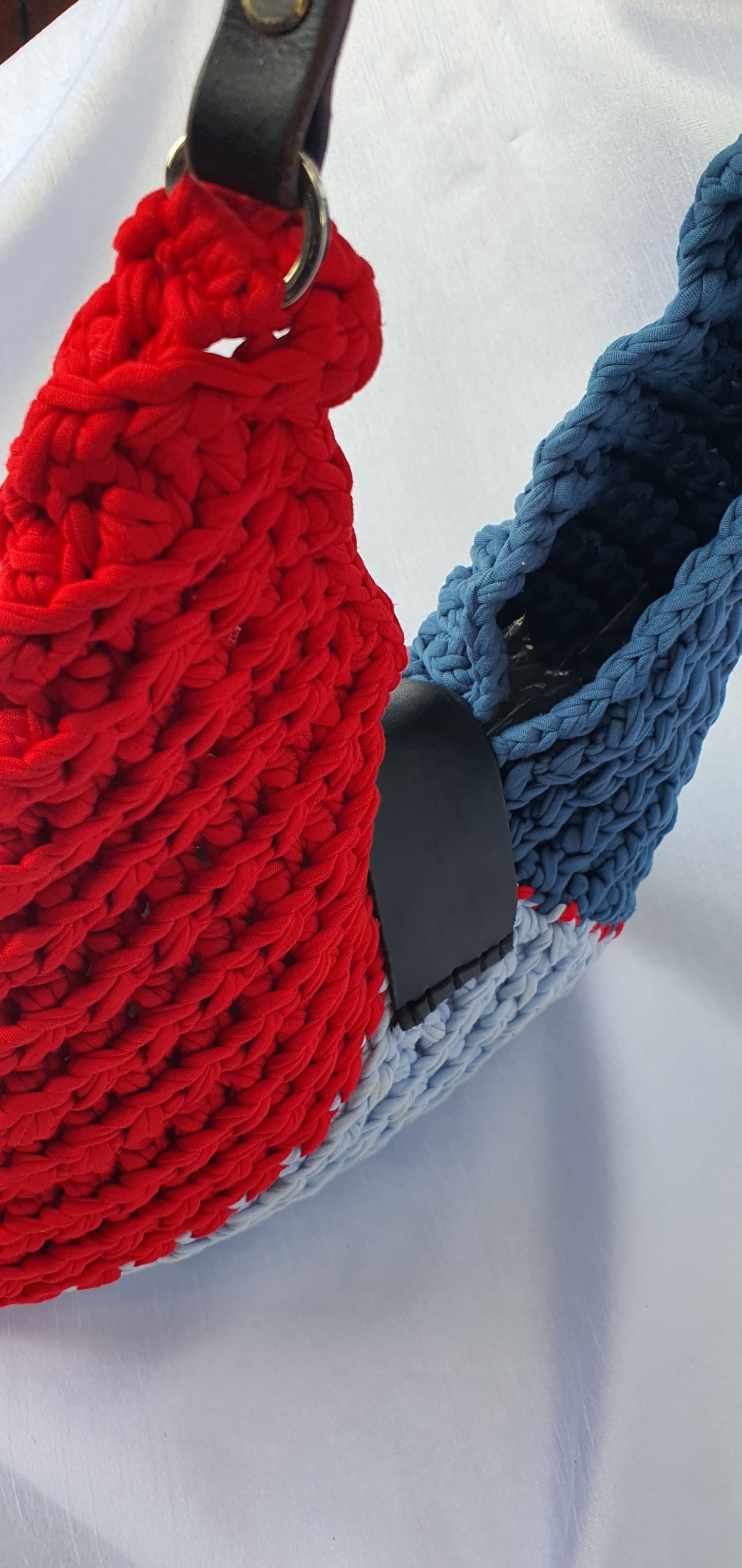 Zarii Red & blues