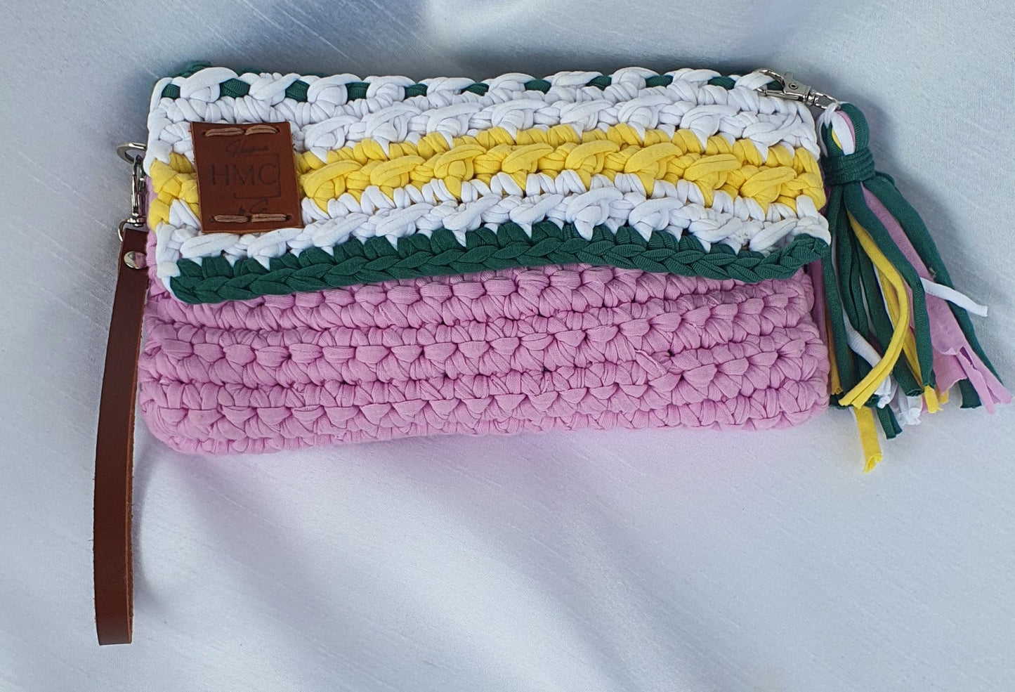 Crochet flap clutch