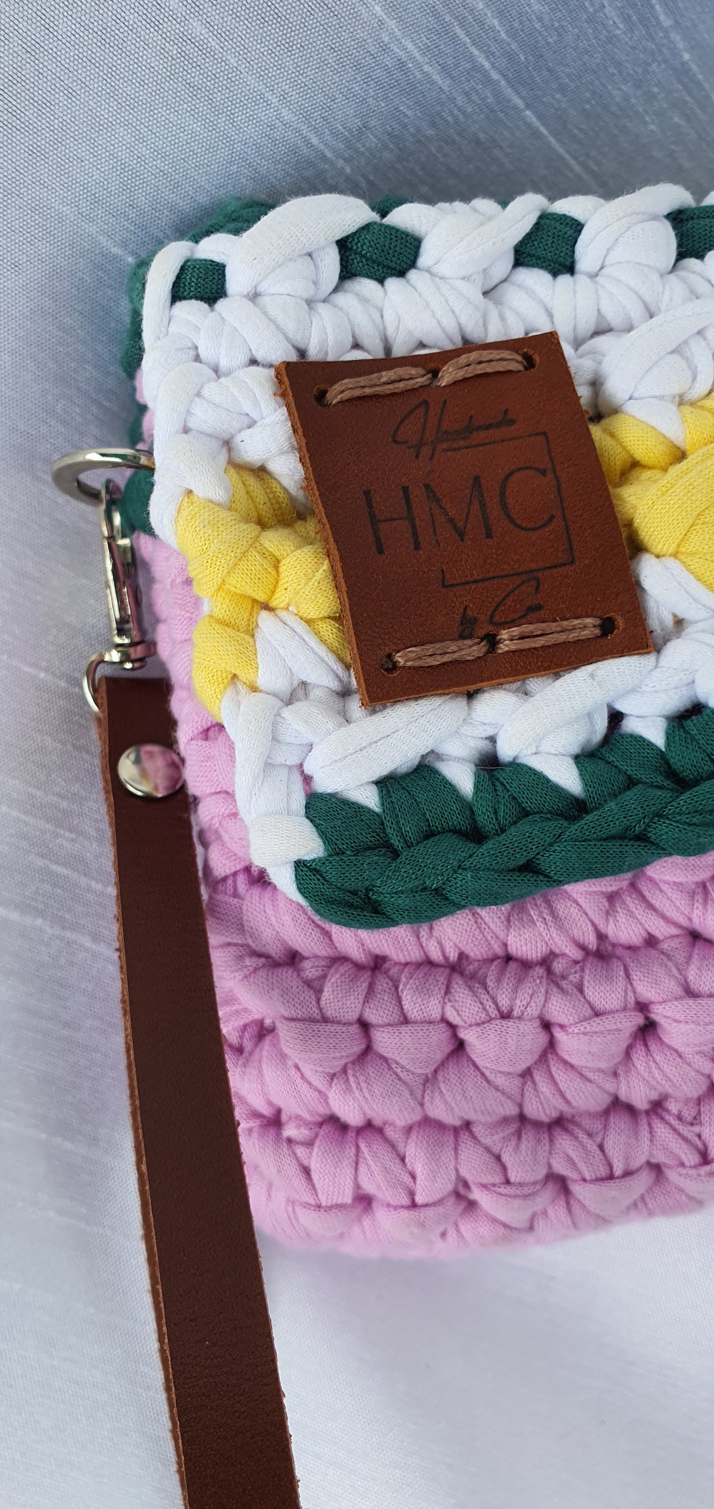 Crochet flap clutch