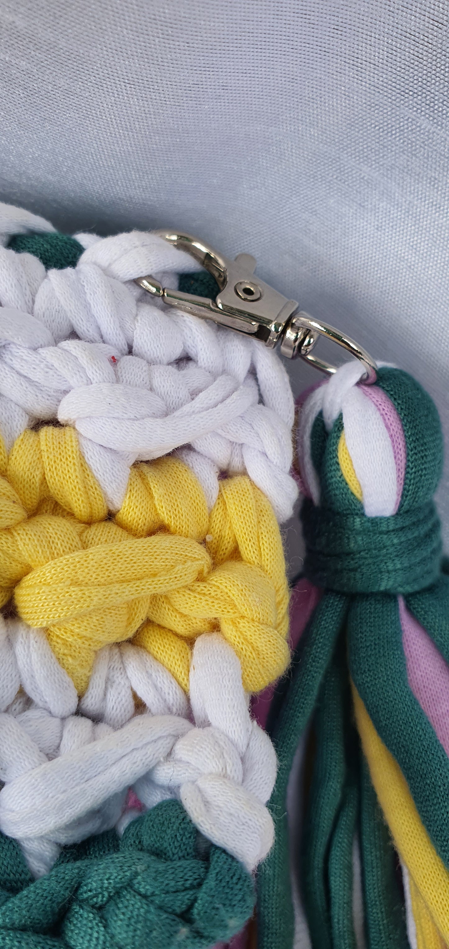 Crochet flap clutch