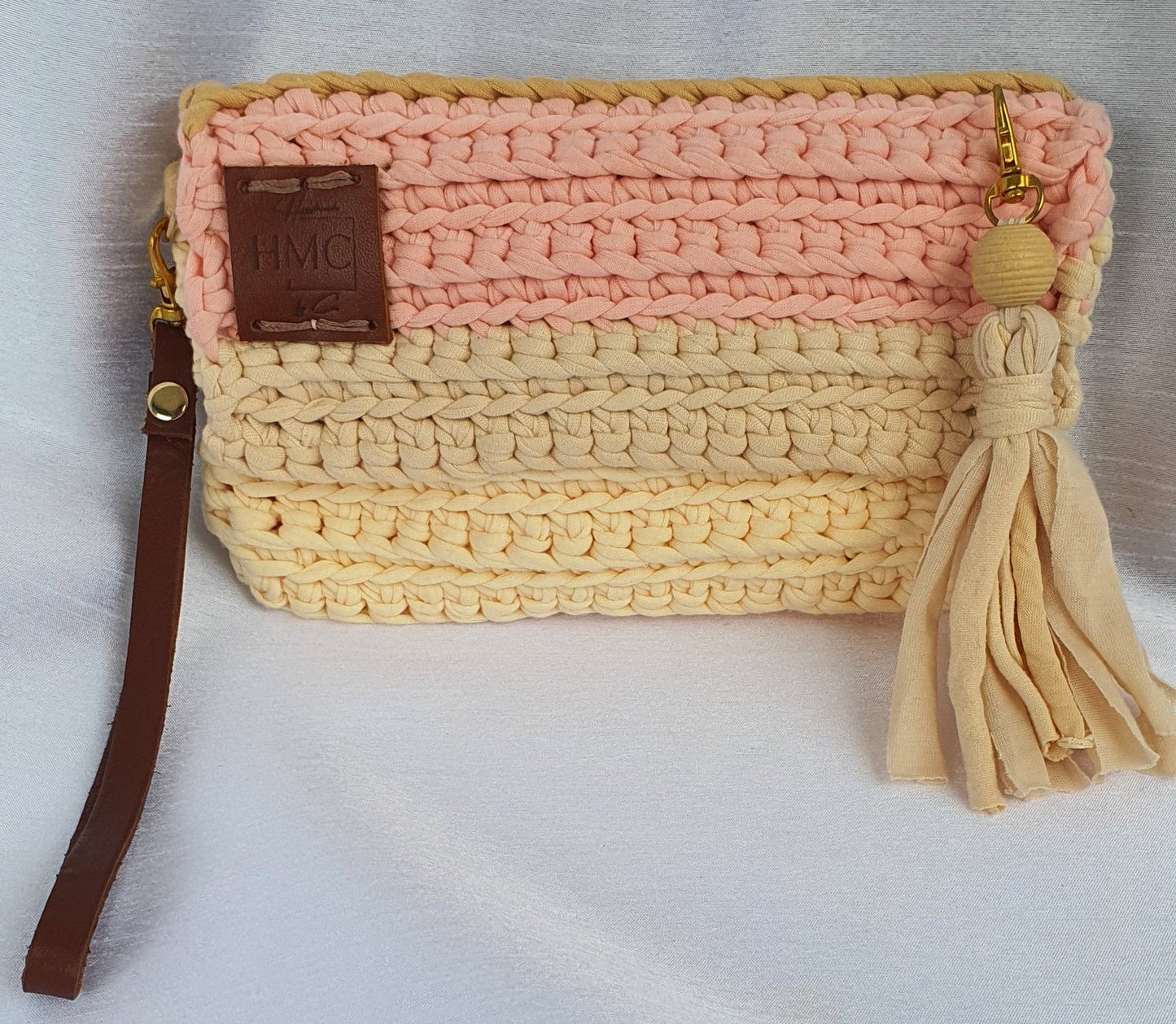 Crochet flap clutch