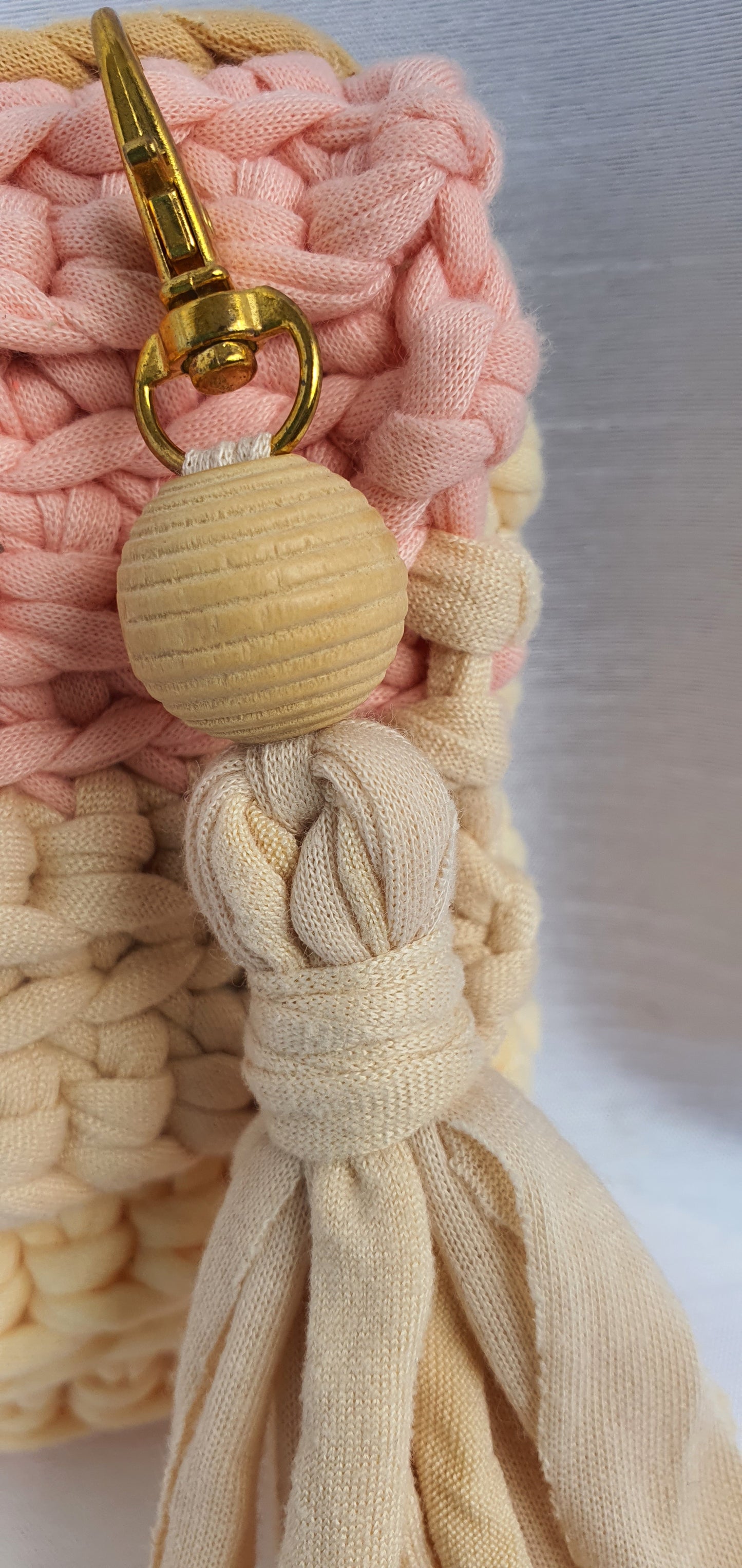 Crochet flap clutch