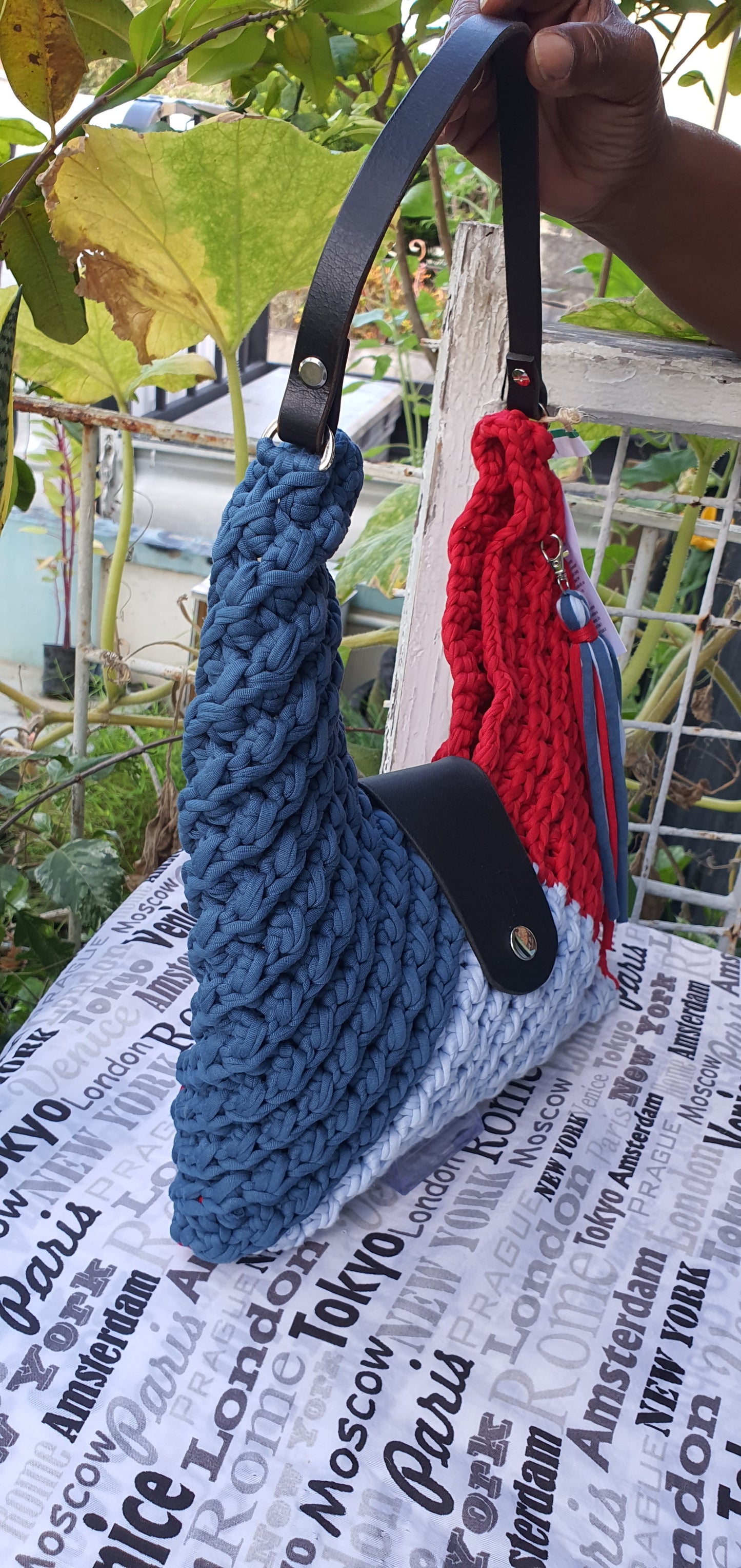 Zarii Red & blues